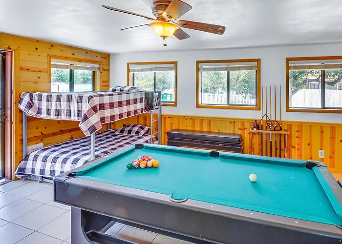 Walk To Rainbow Lake: W/ Game & Yard Pinetop-Lakeside