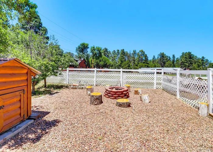 Holiday home Walk To Rainbow Lake: W/ Game & Yard Pinetop-Lakeside