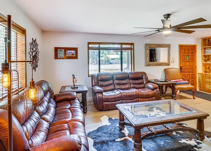 Walk To Rainbow Lake: W/ Game & Yard Holiday home Pinetop-Lakeside